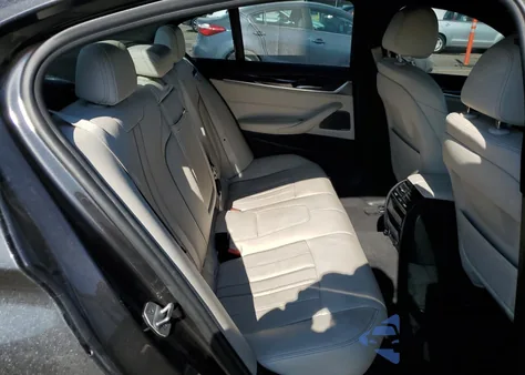 2018 BMW 530 I из США, поврежденный, VIN WBAJA5C53JG899898